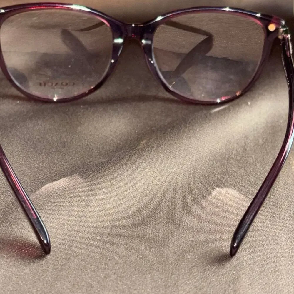 Coach NEW *FRAMES** the lenses are not prescription